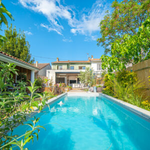 Maison contemporaine Bacalan I 5 pièces I 140m2 I Piscine